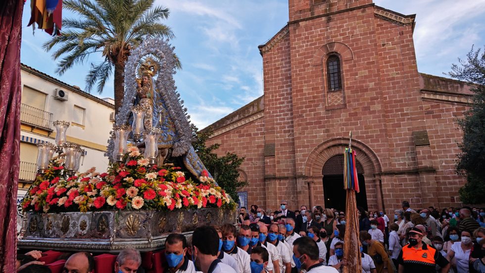 Subida De La Virgen De La Estrella Coronada Ayuntamiento De Villa Del Rio