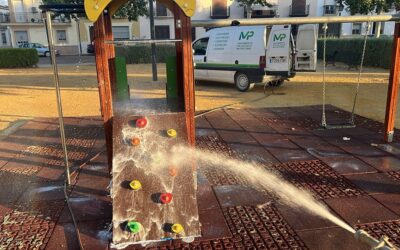 URBANISMO | CONTINUACIÓN CON LA LIMPIEZA Y DESINFECCIÓN DE PARQUES INFANTILES