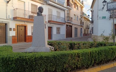 MEDIO AMBIENTE | LABORES DE JARDINERÍA EN LA PÉRGOLA DE SAN CARLOS, PLAZA DEL PINTOR BLAS MOYANO Y ZONAS VERDES DEL PARQUE ANEXO A LA CALLE ALMERÍA