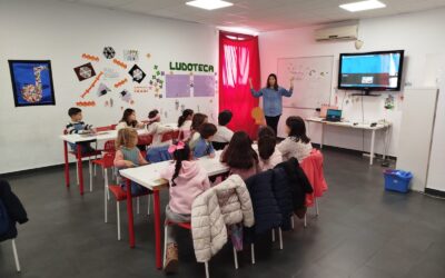 INFANCIA | ASÍ SE HA DESARROLLADO EL TALLER INFANTIL DE CREACIÓN DE ATRAPASUEÑOS 